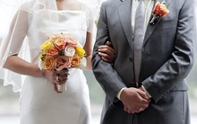 “Mỗi tháng chồng đưa cho bạn 100 triệu, nhưng không về nhà, bạn có đồng ý không?” Câu trả lời nhận được nhiều lượt tán đồng nhất gây bất ngờ