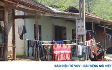 Thôn tái định cư 20 năm vẫn chưa cấp được “sổ đỏ”