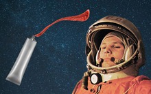 Thức ăn đầu tiên được ăn trong không gian là gì?