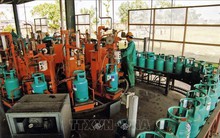 Giá gas bán lẻ trong nước giảm tháng thứ hai liên tiếp