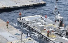 Cận cảnh cảng nổi 320 triệu USD của Mỹ ngoài khơi Gaza