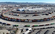 Bên hưởng lợi bất ngờ trong cạnh tranh kinh tế Mỹ - Trung