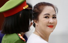 Hình ảnh bà Nguyễn Phương Hằng tại tòa sáng nay