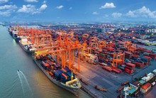 Hưởng lợi nhờ là cứ điểm sản xuất của Samsung, cộng hưởng thêm khách Trung Quốc ồ ạt trở lại, tăng trưởng kinh tế Việt Nam được dự báo ra sao?