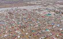 Vỡ đê tại Nga diễn biến xấu, hơn 6.600 ngôi nhà bị ngập