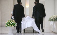 Nghề đặc biệt mùa thanh minh của giới trẻ Trung Quốc