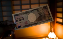 Tiền lương thực tế tại Nhật Bản giảm 23 tháng liên tiếp, BOJ liệu có khôi phục lãi suất âm?