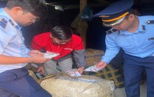 Phát hiện hơn 2.000 sản phẩm mỹ phẩm nghi nhập lậu tại một bưu cục