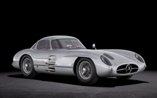 Chiếc xe đắt nhất thế giới giá 3.600 tỷ đồng không phải Ferrari hay Lamborghini, không dát vàng đính kim cương: Danh tính chủ nhân mới gây tò mò?