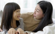 Mỗi ngày nói chuyện với con về 10 điều này trước khi đi ngủ, trong nửa năm, con tôi bỗng thay đổi đáng kinh ngạc