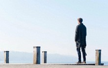 Sống đến 40 tuổi tôi mới biết: Hoá ra GIÀU CÓ là 1 thói quen, lười biếng thì đừng ‘than nghèo kể khổ' mãi!