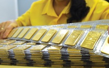 Sau cú "bốc hơi" 4 triệu đồng/lượng, giá vàng SJC bất ngờ đảo chiều tăng vọt