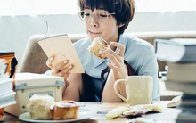 Kết hợp bánh mì với thức uống này là bữa sáng tiện lợi với nhiều người nhưng rất hại dạ dày, dễ tăng đường huyết