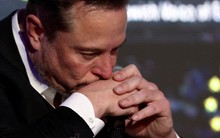 Cơn bĩ cực của Tesla: Tồn kho nhiều đến mức phải thuê TTTM để đỗ xe điện