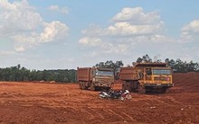 Kẹt giữa kho báu bô xít - Kỳ 2: Gián đoạn vì vướng mặt bằng