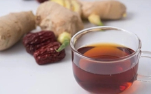 Gừng kết hợp với 1 loại táo sẽ được thứ trà tăng cường dương khí, người hay bị lạnh càng nên dùng