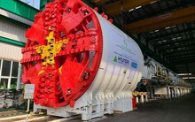 Dự án hơn 34.000 tỷ đồng đi qua 6 quận Hà Nội: công nhân tất bật, “quái vật công nghệ” 850 tấn nhập khẩu từ Đức sắp vận hành