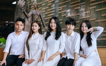 Dàn nam thanh nữ tú Marie Curie bịn rịn chia tay trong lễ bế giảng cuối cùng của đời học sinh