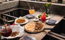 Chủ chuỗi Pizza 4P's đặt mục tiêu lợi nhuận 2024 tăng hơn 90% so với 2023, lập kỷ lục mới, dự định mở cửa hàng tại Indonesia