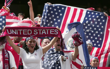 Báo cáo việc làm tháng 4 bất ngờ thấp hơn dự báo, chứng khoán Mỹ lập tức tăng vọt, Dow Jones thậm chí tăng 578 điểm: Thêm hy vọng FED sớm cắt giảm lãi suất?