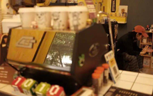 Rich kid bỏ tiền tỷ mở quán cafe nhưng lỗ sạch tiền sau 2 năm  đành về thừa kế công ty gia đình