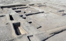 Kinh ngạc khách sạn 3.500 năm lộ diện giữa sa mạc