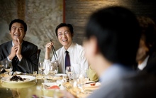 Giáo sư tài chính và kinh tế nói thẳng: Khi nghèo, sĩ diện là thứ đáng ném vào sọt rác đầu tiên; muốn giàu, phải dụng công làm 3 việc!