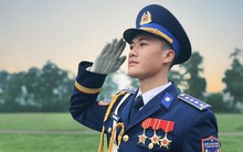Chàng bộ đội điển trai gây sốt MXH sau lễ diễu binh: Mong tìm được bạn gái thấu hiểu công việc của mình