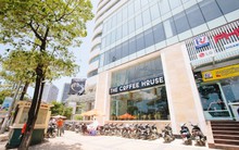 Vụ khách hàng hôn mê vì bị kính rơi khi uống cà phê, The Coffee House chính thức lên tiếng