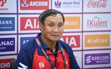 HLV Mai Đức Chung chính thức trở lại đội tuyển nữ Việt Nam với hợp đồng đặc biệt