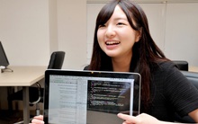 Không như Trung Quốc 996, lập trình viên ở nước láng giềng này làm từ 9 giờ sáng đến 5 giờ chiều cũng chẳng lo bị sa thải ở tuổi 35