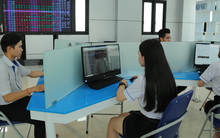 Trí tuệ nhân tạo "xâm lấn", nhiều người đổ xô cho con học robot, thầy giáo nói: Đây mới là ngành học có thể "đấu lại" máy móc