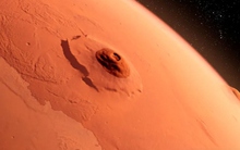 Phát hiện ít nhất 150.000 tấn nước đóng băng trên đỉnh núi lửa cao nhất sao Hỏa