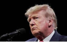 Ông Trump tuyên bố sẽ dừng sự hỗ trợ “vô hạn” cho Ukraine nếu đắc cử