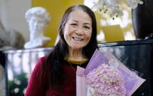 Nữ ca sĩ được phong tặng danh hiệu NSND ở tuổi 81: Con gái duy nhất định cư Pháp, U90 vẫn làm việc, sống một mình trong căn tập thể đi thuê 20m2