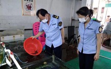 Chủ cửa hàng bán tôm rẻ nhất chợ bị nộp phạt 420 triệu đồng: Khiếu nại luôn đơn vị xử phạt mình, toà án đưa ra phán quyết