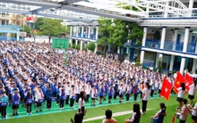 Một trường tư thục ở quận Cầu Giấy có hàng trăm em đỗ trường chuyên, bảo sao năm nào cũng "hot", phụ huynh đua nhau nộp hồ sơ cho con