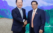 Thủ tướng Phạm Minh Chính tiếp Tổng Giám đốc Samsung