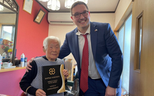 Cụ bà 107 tuổi vẫn làm việc, trí não minh mẫn, khỏe mạnh nhờ bí quyết trường thọ 4 "thích": Ai cũng có thể áp dụng