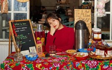 Thiếu nữ GenZ trở thành người Việt đầu tiên làm việc cho thương hiệu bánh đình đám tại New York