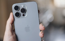 "Tôi gặp lỗi bí ẩn trên iPhone 15 Pro Max": Pin cứ thế biến đi đâu mất?