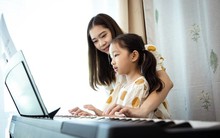 Nghề 'siêu gia sư' kiếm hơn 200 triệu đồng mỗi tháng ở Trung Quốc