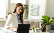 Cô gái 29 tuổi làm chủ công ty ‘Một mình tôi’: Kiếm hơn 20 tỷ đồng/năm từ TikTok, 1 tuần chỉ cần dành 12 tiếng dựng video