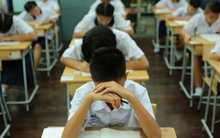 Học sinh lớp 6 gây xôn xao vì bức tâm thư: "Đừng làm nát tuổi thơ tươi đẹp của con”, người tinh ý phát hiện 1 chi tiết bất thường