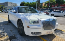 Rao Chrysler 300 giá chưa đến 400 triệu đồng, người bán chia sẻ: ‘Êm như Maybach, bao chạy đường xa’