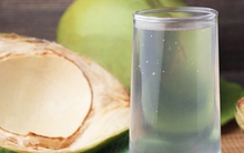 Cốc nước màu trắng này là "thuốc quý của tuổi thọ", phụ nữ biết dùng làn da được "hồi xuân", xương khớp hết đau nhức