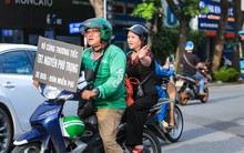 Tài xế xe ôm ở Hà Nội chở người dân miễn phí tới nơi viếng Tổng Bí thư Nguyễn Phú Trọng: "Nhiều người ở tỉnh xa không biết đường"