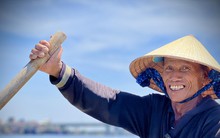 Thợ “săn” don trên dòng Trà Khúc