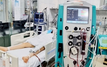 Cô gái trẻ Hà Nội hôn mê sâu, suy đa tạng cấp phải lọc máu sau khi ăn một viên kẹo không rõ thành phần