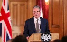 Tân Thủ tướng Anh Keir Starmer huỷ chính sách đưa người tị nạn đến châu Phi